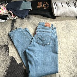 LEVI STRAUSS n CO Levis